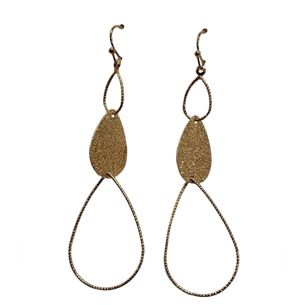 Cato gold tone drop earrings NEW!